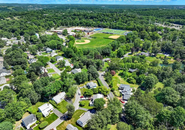 3rd image of 11 Overlook Rd, Ardsley, NY 10502 | MLS# 1008381