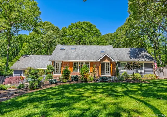 1st image of 14 Locust Ave, Setauket, NY 11733 | MLS# 1008389
