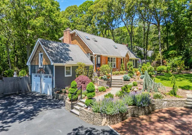 2nd image of 14 Locust Ave, Setauket, NY 11733 | MLS# 1008389
