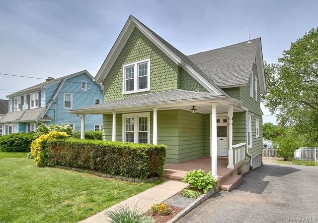 Homes for sale in Ossining, NY | 55 Sherwood Ave, Ossining, NY 10562 | MLS# 1008426