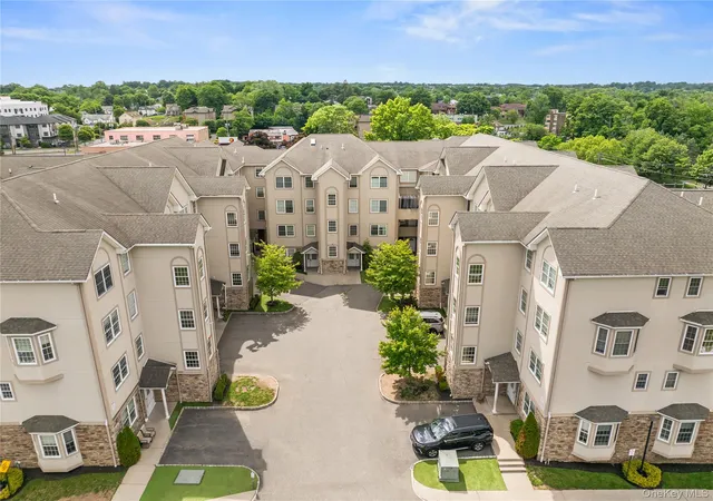 2nd image of 1206 Parkview Dr, Spring Valley, NY 10977 | MLS# 1008432