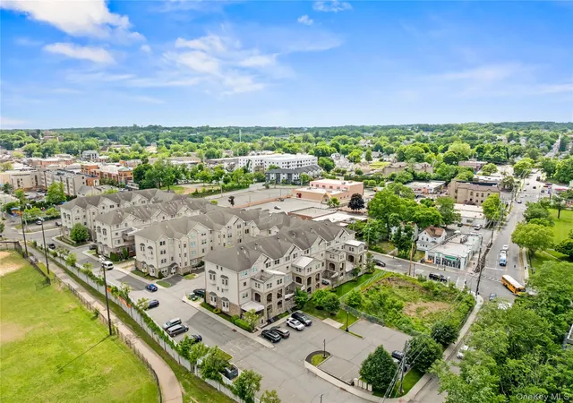 33rd image of 1206 Parkview Dr, Spring Valley, NY 10977 | MLS# 1008432
