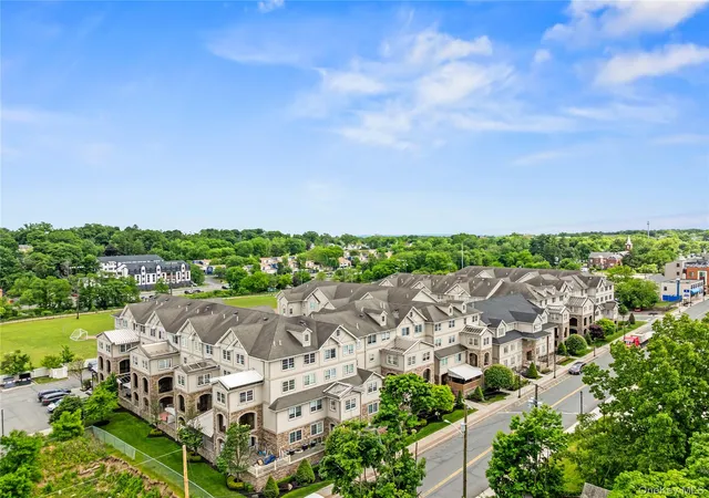 4th image of 1206 Parkview Dr, Spring Valley, NY 10977 | MLS# 1008432