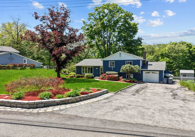 Homes for sale in Yorktown, NY | 2463 N Pine Grove Ct, Yorktown, NY 10598 | MLS# 1008437