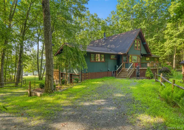 Homes for sale in Highland, NY | 253 York Lake Estates Rd, Highland, NY 12719 | MLS# 1008451