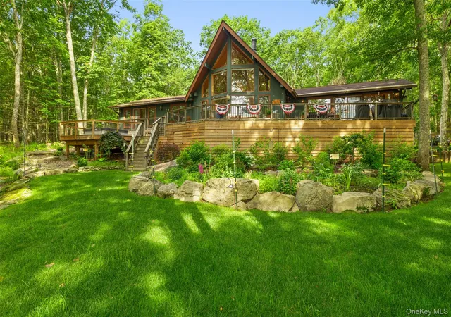 Homes for sale in Highland, NY | 253 York Lake Estates Rd, Highland, NY 12719 | MLS# 1008451