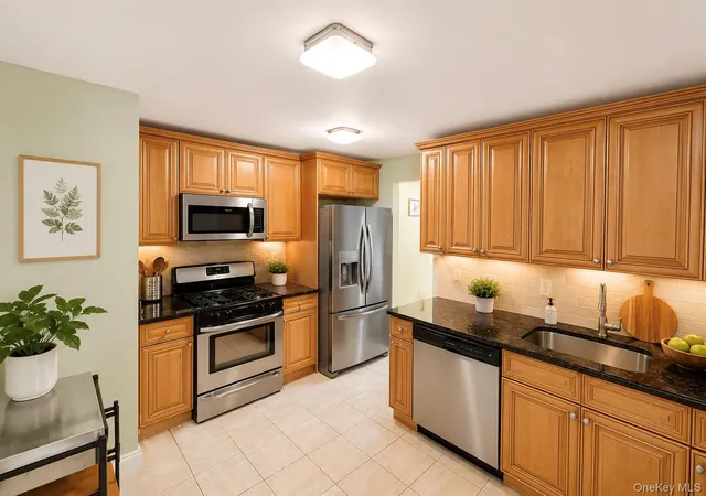 5th image of 3 Sadore Ln #3G, Yonkers, NY 10710 | MLS# 1008457