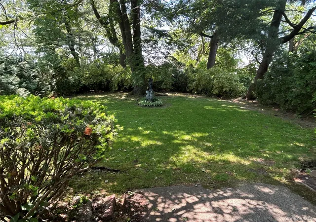 2nd image of 79 Marcus Ave, New Hyde Park, NY 11040 | MLS# 1008462