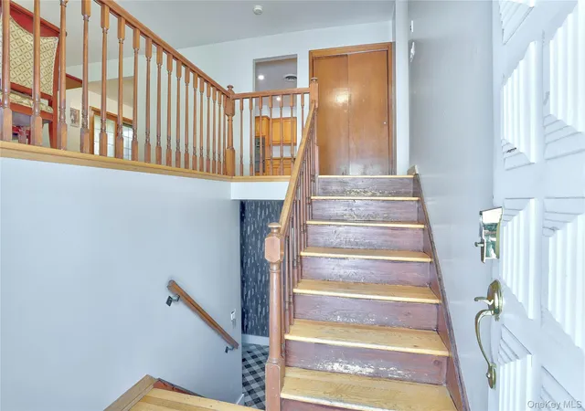 3rd image of 18 Wilsher Dr, Monsey, NY 10952 | MLS# 1008464