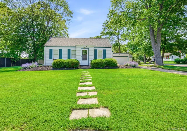 4th image of 76 Hanrahan Ave, Farmingville, NY 11738 | MLS# 1008470