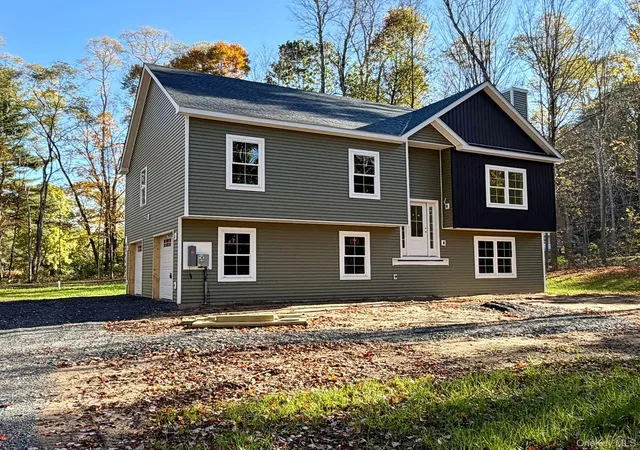 Single family home for sale at 2 James Pl, Deerpark, NY 12771 | MLS# 1008482