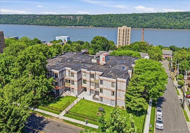 Homes for sale in Yonkers, NY | 421 N Broadway #28, Yonkers, NY 10701 | MLS# 1008503