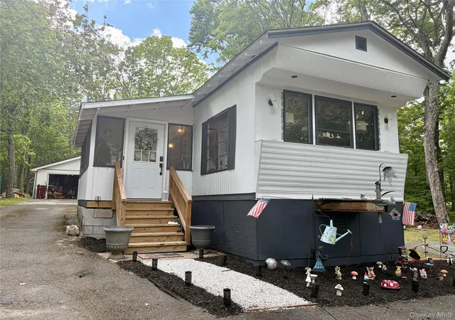 Homes for sale in Lumberland, NY | 85 Delaware Trl, Lumberland, NY 12737 | MLS# 1008508
