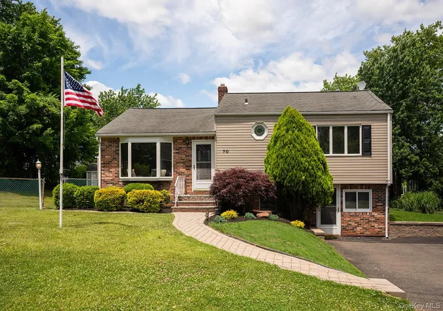 Homes for sale in Orangetown, NY | 70 Mc Kenna St, Orangetown, NY 10913 | MLS# 1008562