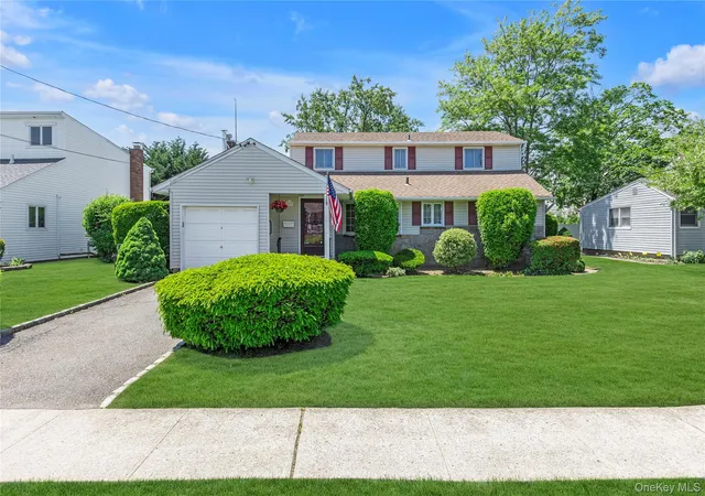 1st image of 386 Harrison Ave, Oyster Bay, NY 11758 | MLS# 1008577