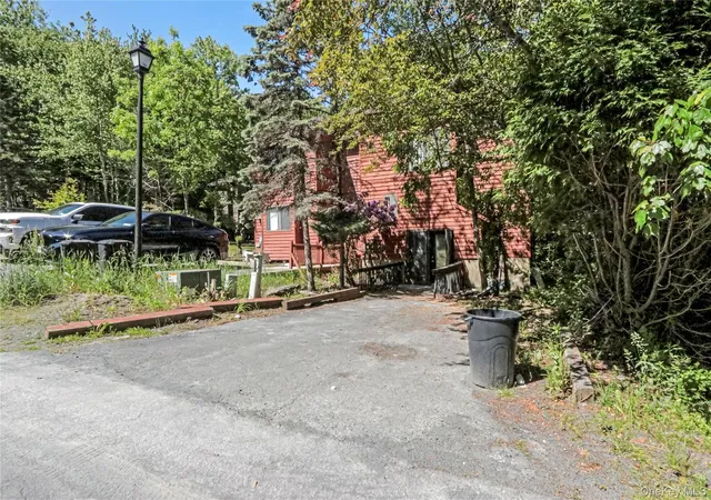 Homes for sale in Fallsburg, NY | 29 Meadowlark Ln, Fallsburg, NY 12789 | MLS# 1008579