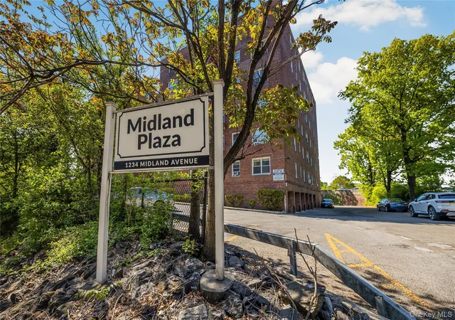 1st image of 1234 Midland Ave #1c, Bronxville, NY 10708 | MLS# 1008583