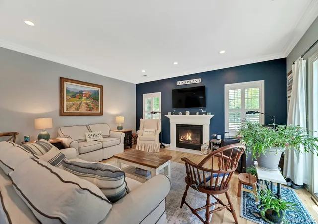 4th image of 519 Highland Ct, Moriches, NY 11955 | MLS# 1008592