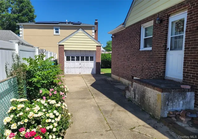 Homes for sale in Hempstead, NY | 41 Nassau Blvd, Hempstead, NY 11552 | MLS# 1008598