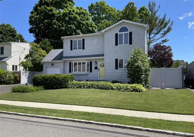 36th image of 41 Birchfield Ave, Babylon, NY 11702 | MLS# 1008600