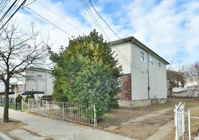 2nd image of 176 17 127 Ave, Jamaica, NY 11434 | MLS# 1008603