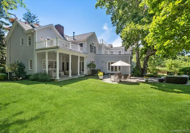3rd image of 3 Oak Ln, Larchmont, NY 10538 | MLS# 1008614