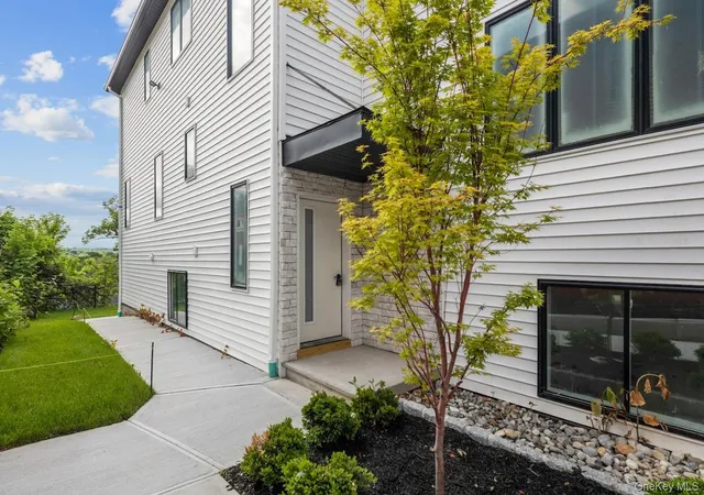 3rd image of 35 Prospect St #111, Spring Valley, NY 10977 | MLS# 1008620