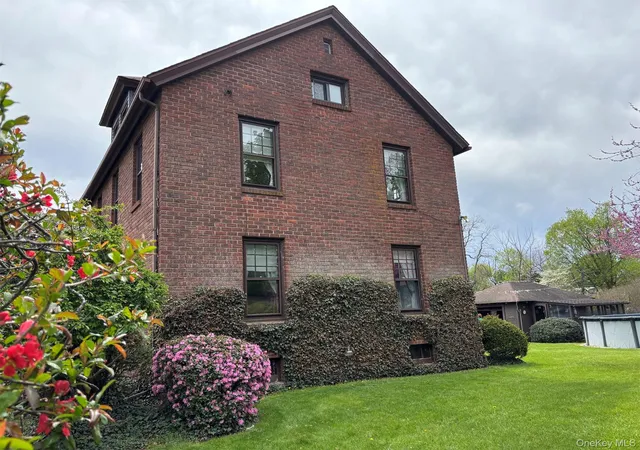 Homes for sale in Kingston, NY | 165 Clifton Ave, Kingston, NY 12401 | MLS# 1008626