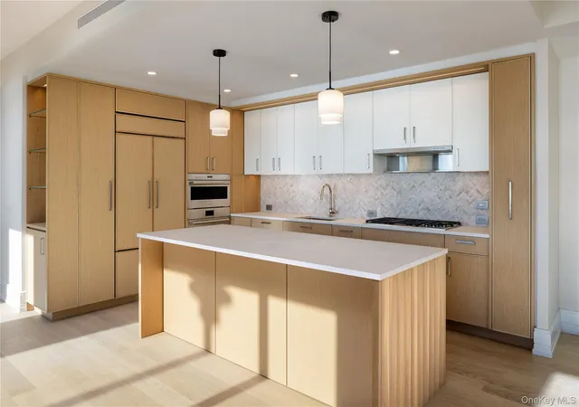 5th image of 4 Lighthouse Lndg #316, Tarrytown, NY 10591 | MLS# 1008629