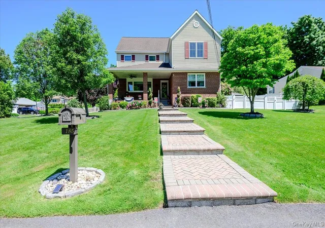 2nd image of 185 Jefferson Ave, Thornwood, NY 10594 | MLS# 1008632
