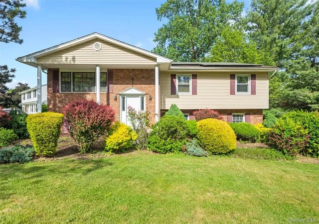2nd image of 29 Sunny Ridge Rd, Spring Valley, Ny 10977 Ridge, Spring Valley, NY 10977 | MLS# 1008658