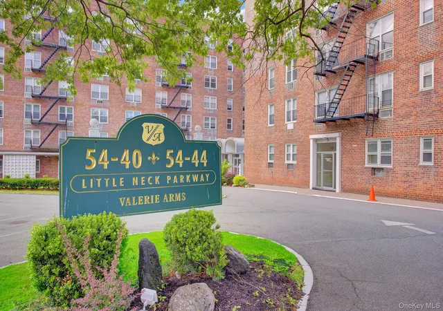 2nd image of Valerie Arms, New York, NY 11362