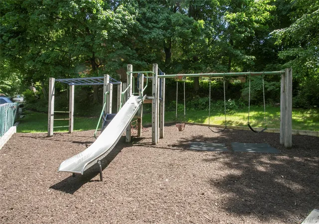 Homes for sale in Greenburgh, NY | 140 N Broadway, Greenburgh, NY 10533 | Houzeo