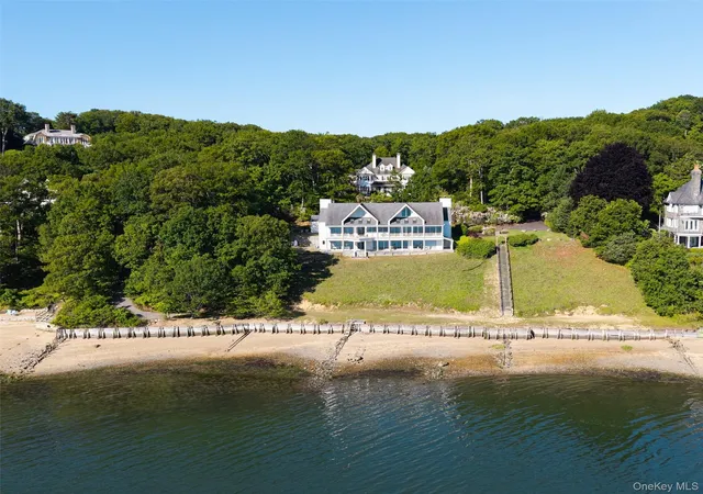 2nd image of 47 Laurel Cove Rd, Oyster Bay, NY 11771 | MLS# 1008706