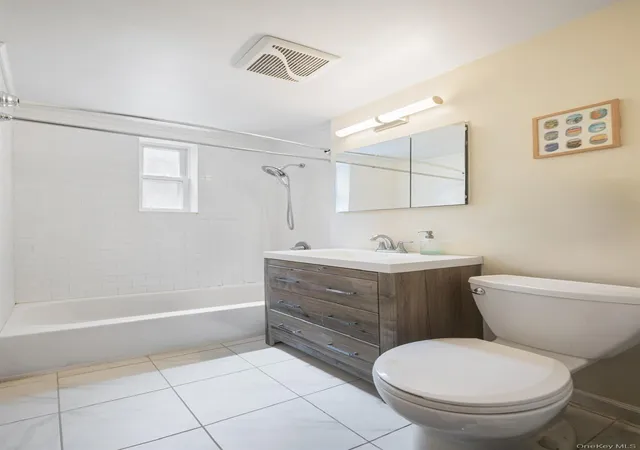 Homes for sale in New York, NY | 35 50 75th St #3C, New York, NY 11372 | MLS# 1008736