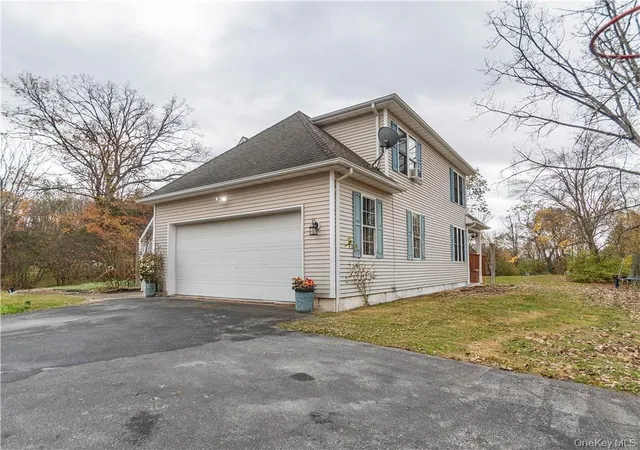 Homes for sale in Pleasant Valley, NY | 181 David Dr, Pleasant Valley, NY 12601 | MLS# 1008740