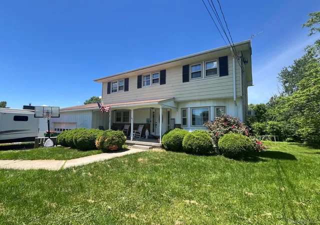 Homes for sale in Fishkill, NY | 45 W Redoubt Rd, Fishkill, NY 12524 | MLS# 1008748