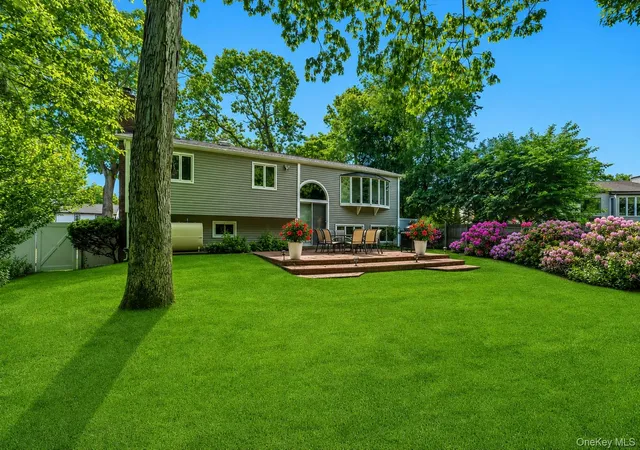 41st image of 9 Quincy Ln, Smithtown, NY 11787 | MLS# 1008767