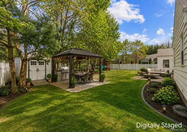 3rd image of 50 Wilmot Rd, New Rochelle, NY 10804 | MLS# 1008778