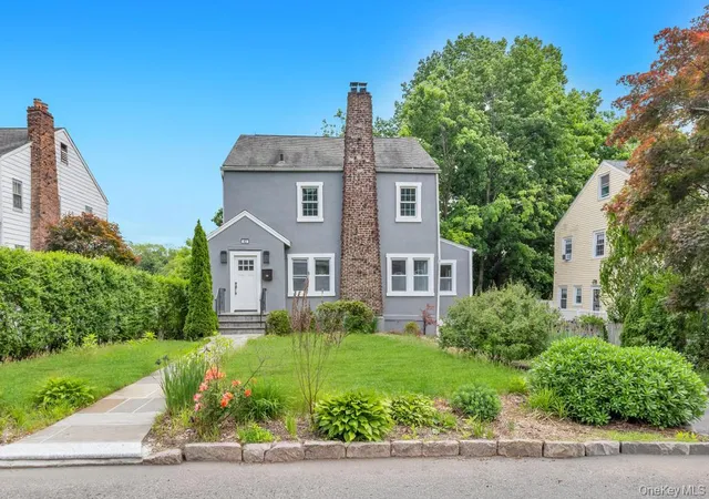 Homes for sale in Scarsdale, NY | 42 Stratford Rd, Scarsdale, NY 10583 | MLS# 1008783