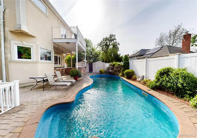 5th image of 41 Westbrook Ln, Hempstead, NY 11575 | MLS# 1008816