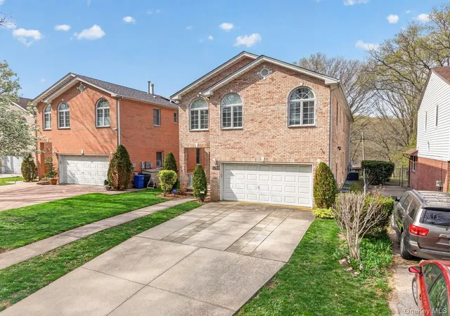 2nd image of 7112 242nd St, Little Neck, NY 11362 | MLS# 1008824
