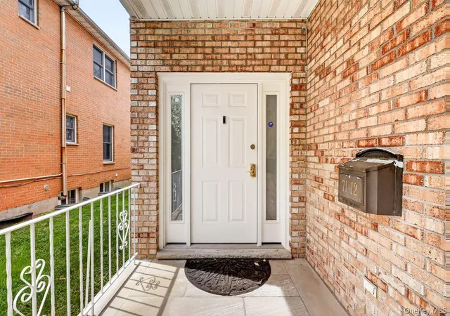 Photo 3 of Single family home for sale at 7112 242nd Street, Little Neck, NY 11362 | MLS# 1008824 | Listing updated on 2026-06-27
