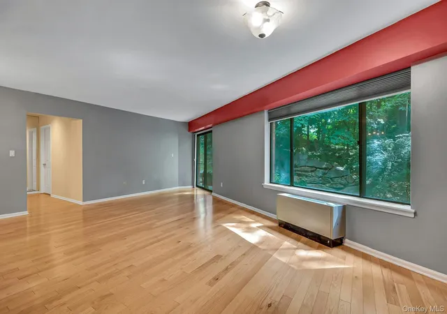 Homes for sale in Eastchester, NY | 24 Ray Pl, Eastchester, NY 10583