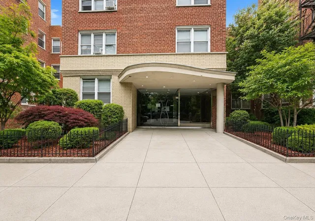 1st image of 4295 Webster Ave #2D, New York, NY 10470 | MLS# 1008851