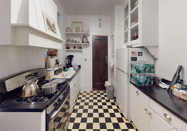 Listing Photo 5 - Condo for sale in building located at 34-37 80Th St, New York, NY 11372 - Unit #32