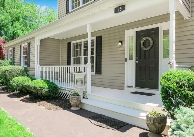5th image of 25 Esplanade Dr, East Patchogue, NY 11772 | MLS# 1008856