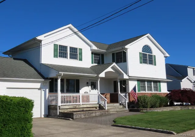 5th image of 654 Alwick Ave, West Islip, NY 11795 | MLS# 1008884