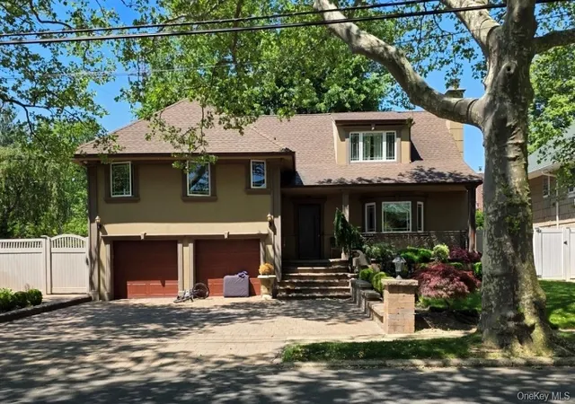 2nd image of 563 Sunset Dr, Hempstead, NY 11598 | MLS# 1008932