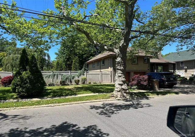 3rd image of 563 Sunset Dr, Hempstead, NY 11598 | MLS# 1008932